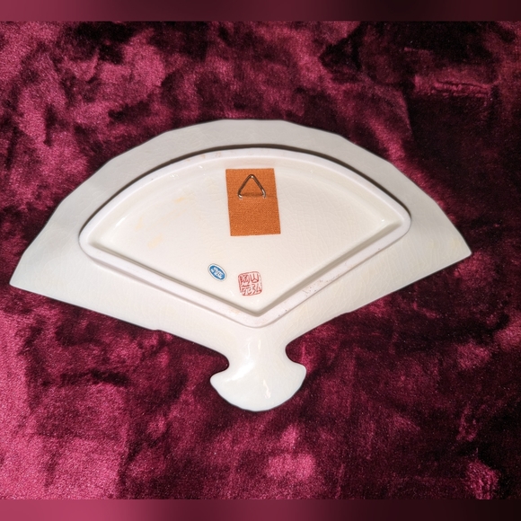 Beautiful decorative playe - Picture 2 of 2